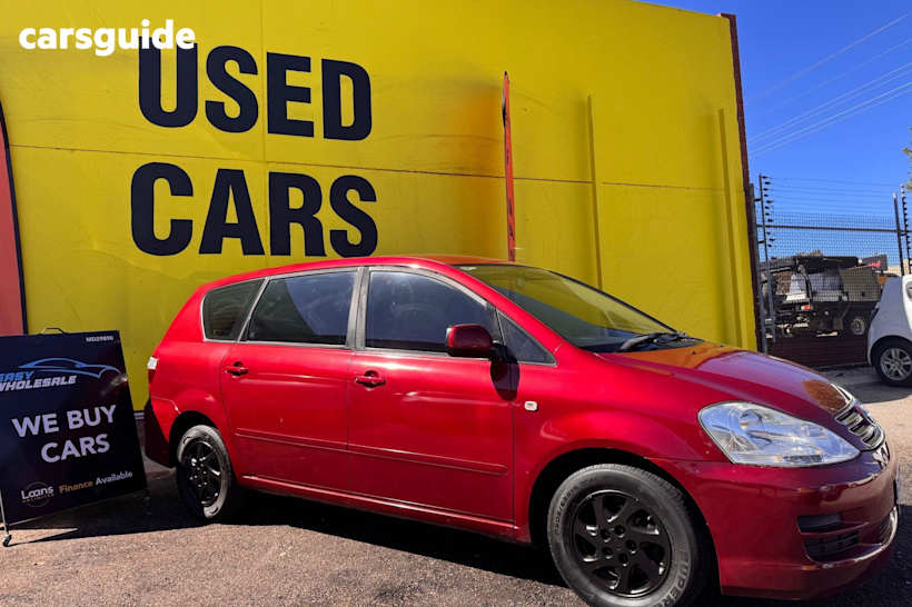 Red 2007 Toyota Avensis Verso SUV GLX F
