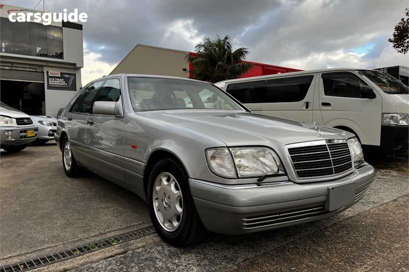 Silver 1995 Mercedes-Benz S-Class Sedan S500 R