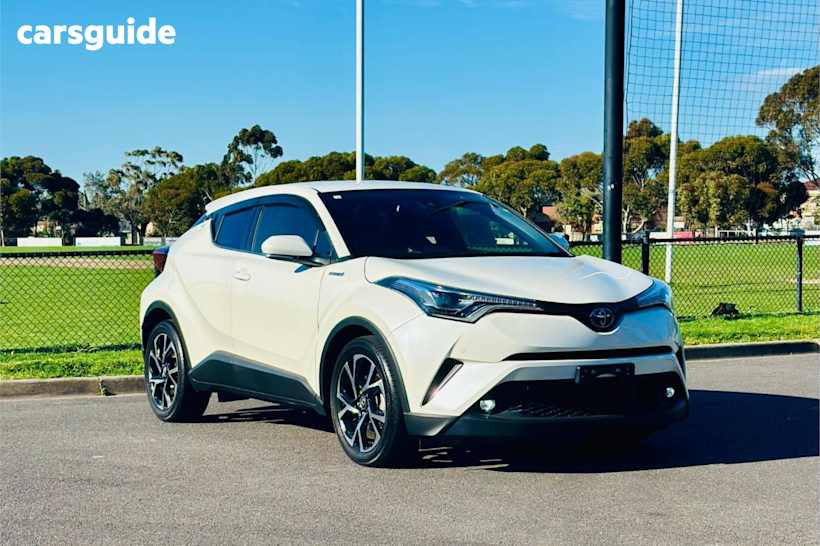 White 2018 Toyota C-HR SUV HYBRID G