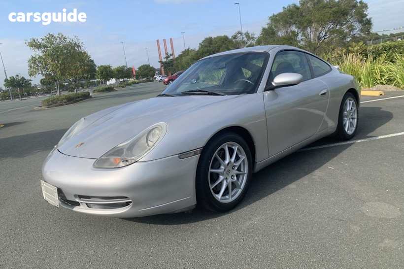 Silver 2000 Porsche 911 Coupe CARRERA R