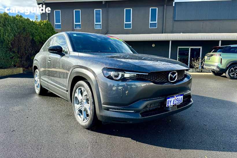 Grey 2022 Mazda MX-30 SUV G20E EVOLVE F
