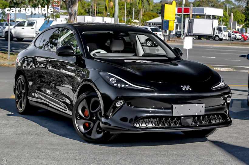 Black 2025 MG Im6 SUV PERFORMANCE 4WD