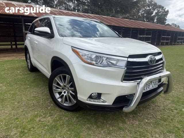 White 2015 Toyota Kluger Wagon Grande (4X4)