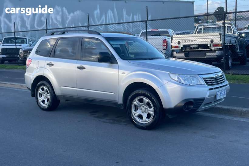 Silver 2010 Subaru Forester Wagon X
