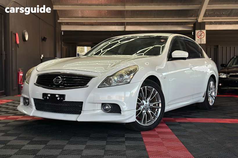 White 2010 Nissan Skyline Sedan 370GT TYPE S 4DR SEDAN 7SP AUTO 3.7L V6