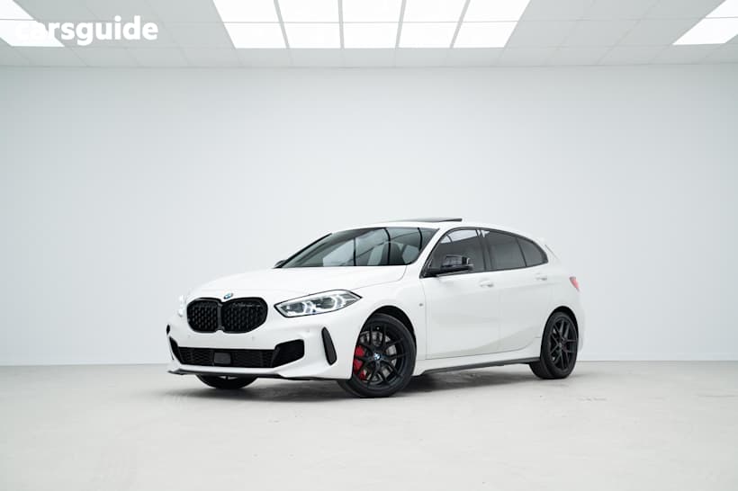White 2023 BMW 1 Hatch M135I XDRIVE 4X4