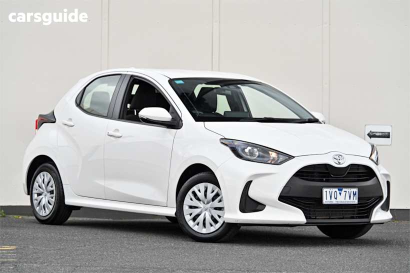 White 2022 Toyota Yaris Hatchback Ascent Sport