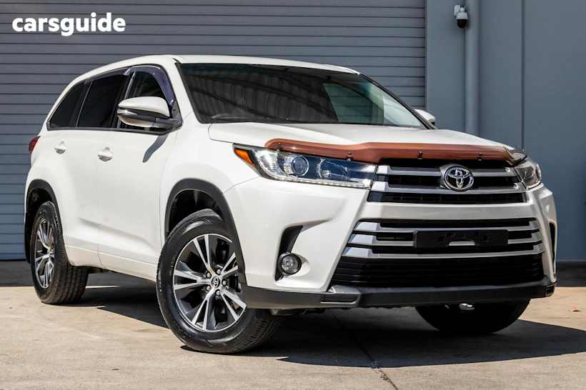 White 2017 Toyota Kluger SUV GX F