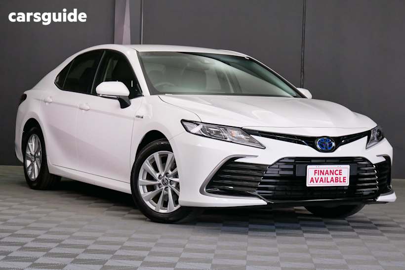 White 2024 Toyota Camry Sedan Ascent Hybrid