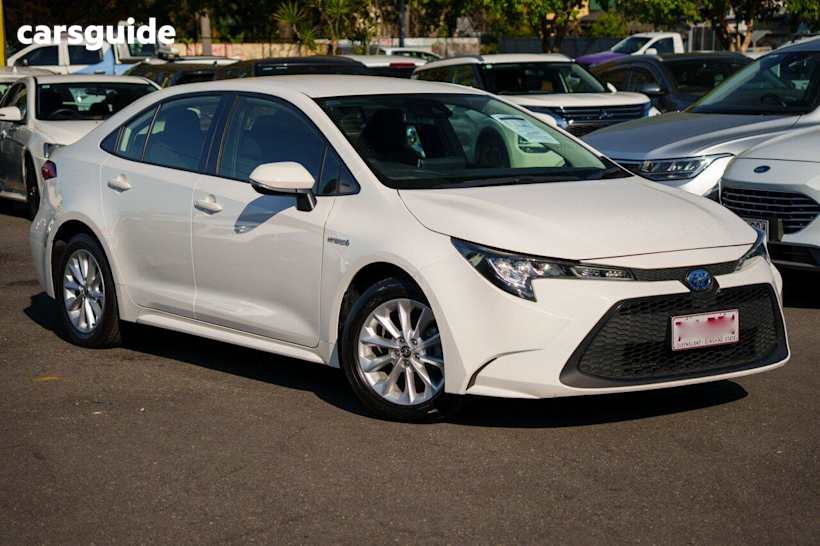 White 2022 Toyota Corolla Sedan Sx Hybrid