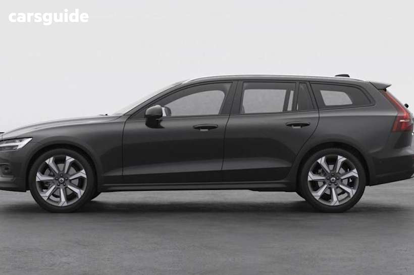 2025 Volvo V60 Wagon Ultra B5 Cross Country Mhev