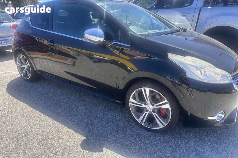 Black 2014 Peugeot 208 Hatch GTI F