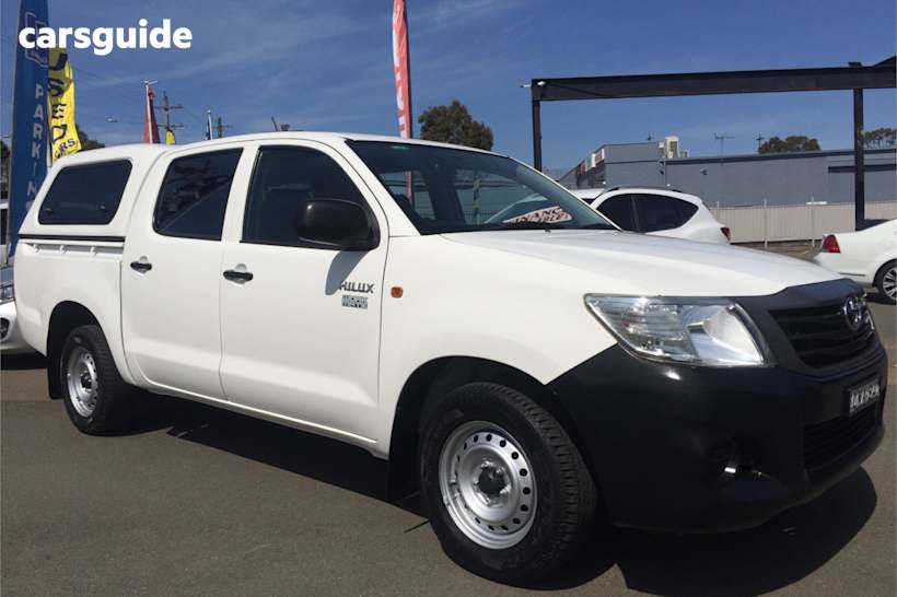 White 2014 Toyota Hilux Dual Cab Pick-up Workmate