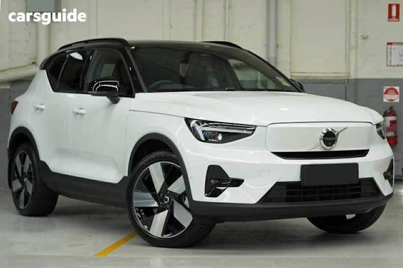 2025 Volvo EX40 Wagon Ultra Twin Motor Performance
