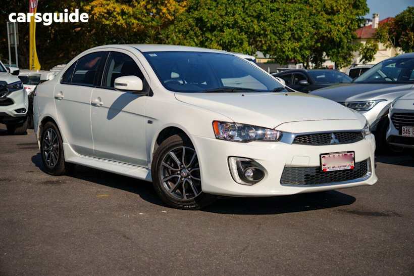 White 2015 Mitsubishi Lancer Sedan Es Sport