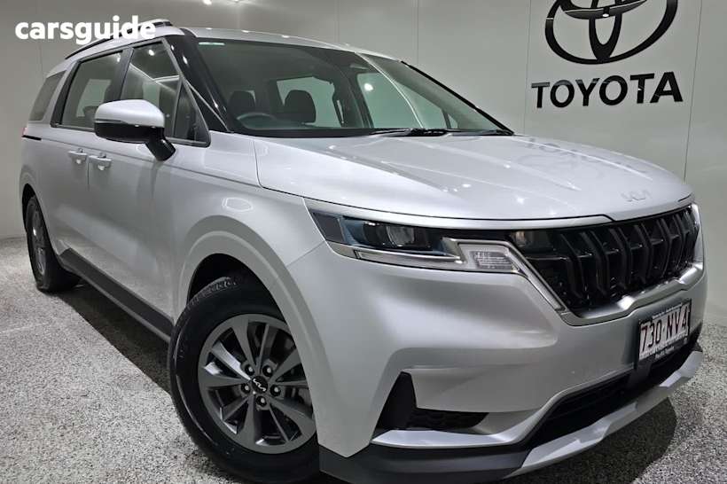 Silver 2022 Kia Carnival Wagon S