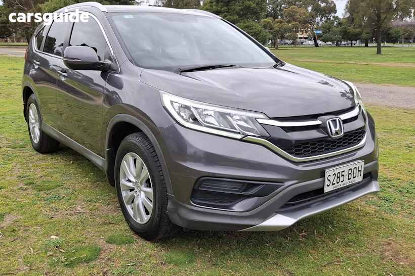 Grey 2017 Honda CR-V SUV VTI F