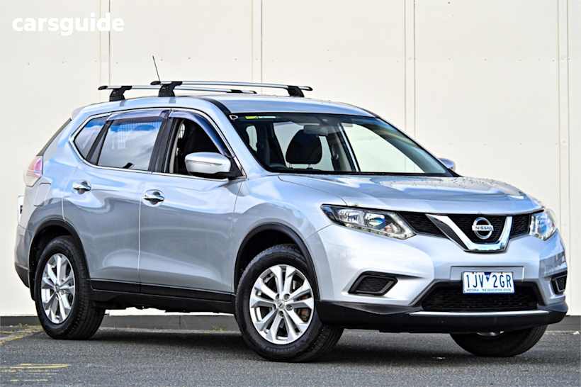 Silver 2017 Nissan X-Trail SUV ST F