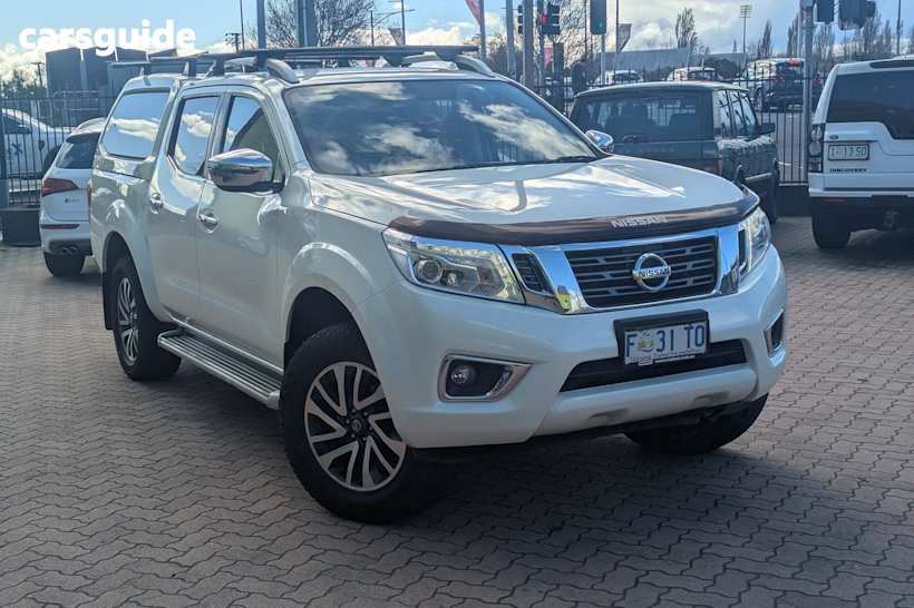 White 2017 Nissan Navara Ute Tray ST-X 4X4