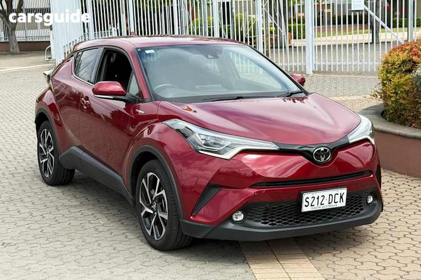Red 2017 Toyota C-HR SUV KOBA F