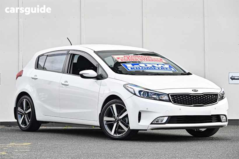 White 2017 Kia Cerato Hatch SPORT F