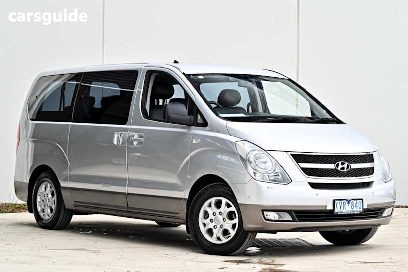 Silver 2010 Hyundai Imax SUV R