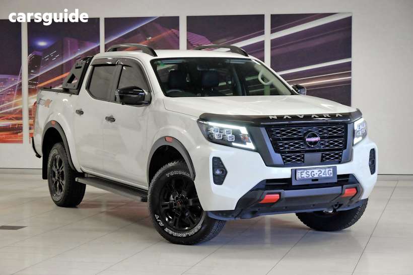 White 2021 Nissan Navara Ute Tray PRO-4X 4X4