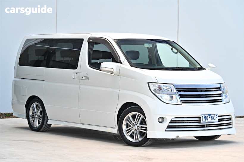 White 2009 Nissan Elgrand OtherCar