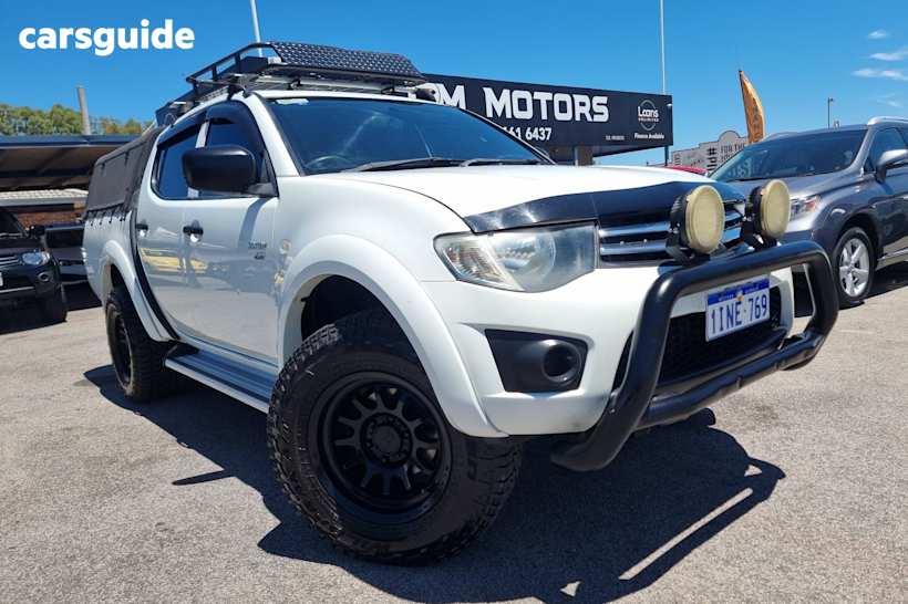 White 2011 Mitsubishi Triton Ute Tray GLX (4X4) MN MY11
