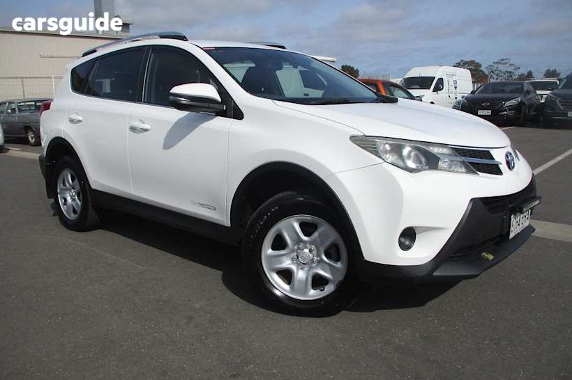 White 2015 Toyota RAV4 SUV GX 4X4