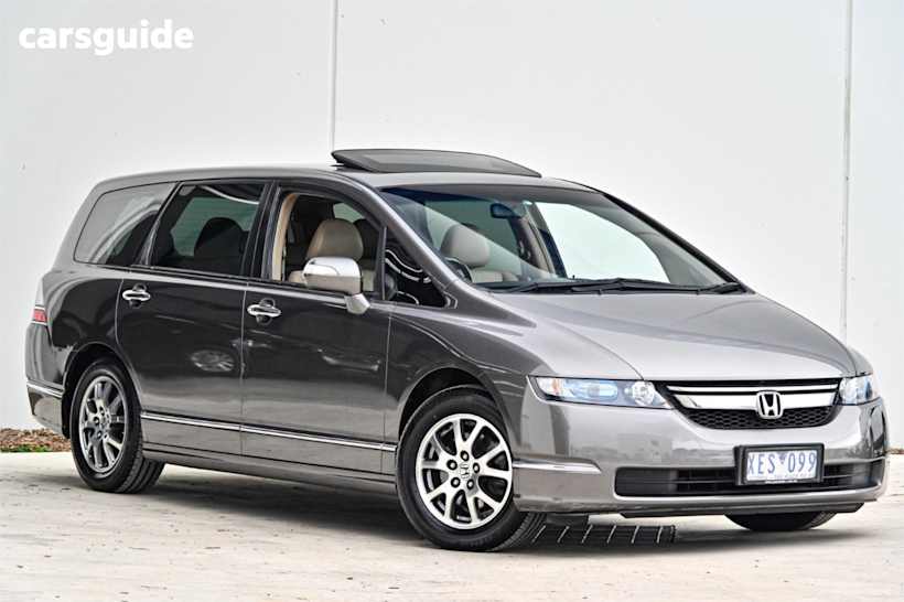 Grey 2008 Honda Odyssey SUV LUXURY F