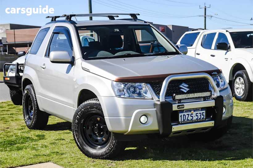Silver 2012 Suzuki Grand Vitara SUV 4X4