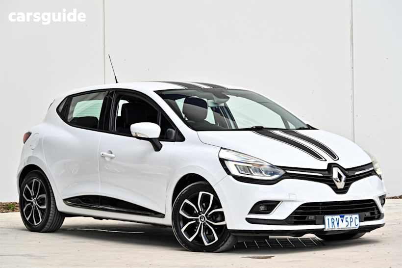 White 2017 Renault Clio Hatch ZEN F