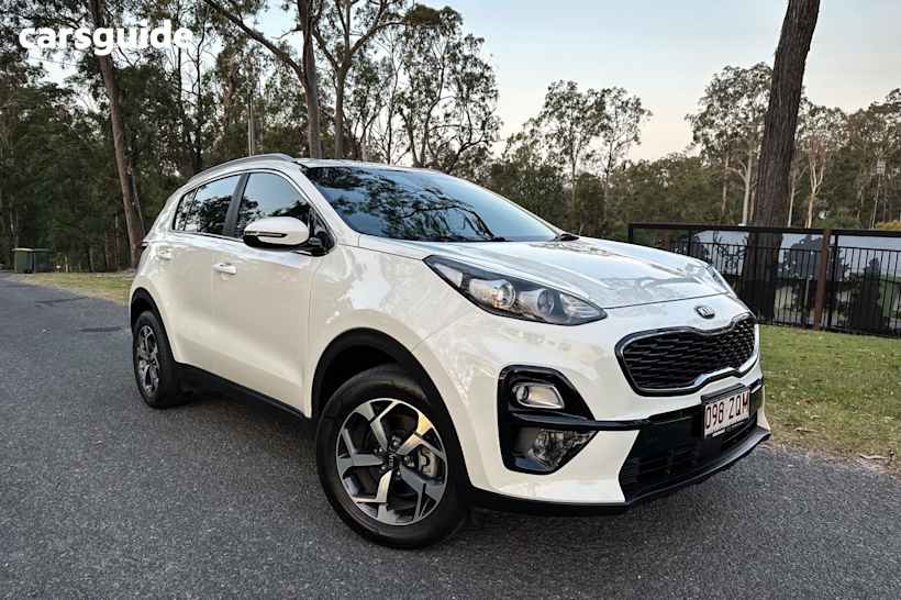 White 2020 Kia Sportage SUV S F