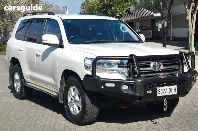 White 2018 Toyota Landcruiser SUV GXL 4X4