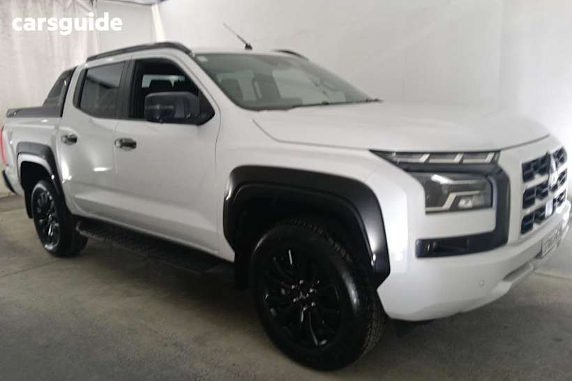 White 2025 Mitsubishi Triton Double Cab Pick Up Gsr (4X4)