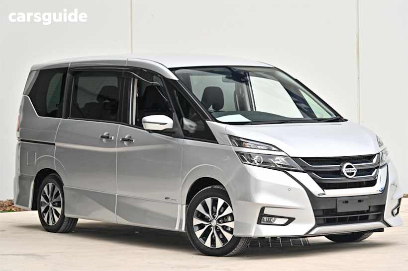Silver 2017 Nissan Serena OtherCar