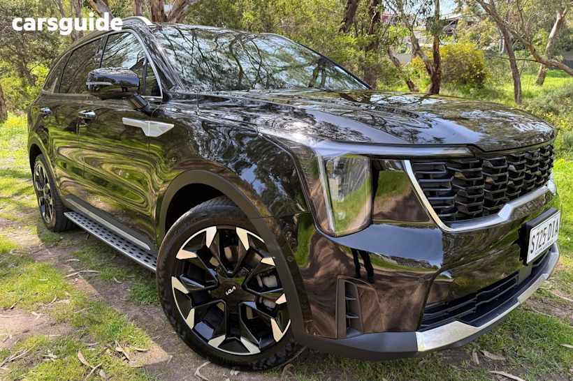 Black 2024 Kia Sorento SUV GT-LINE 4X4