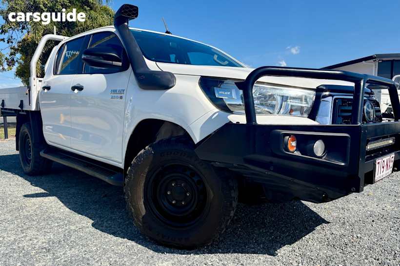 White 2020 Toyota Hilux Ute Tray SR 4X4