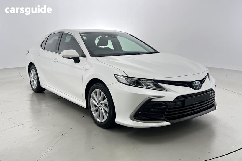 White 2021 Toyota Camry Sedan ASCENT F