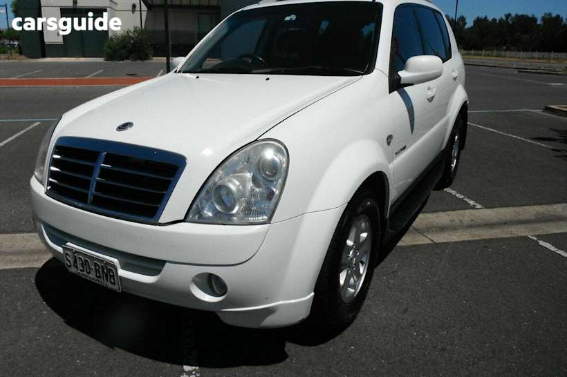 White 2009 Ssangyong Rexton Wagon Rx270 Xdi (7 Seat) Ii