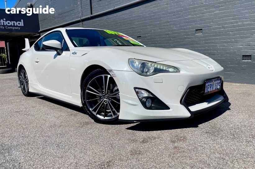 White 2012 Toyota 86 Coupe GTS R