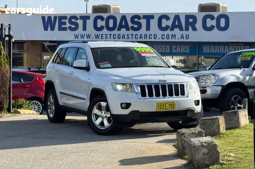 White 2013 Jeep Grand Cherokee Wagon Laredo (4X4)