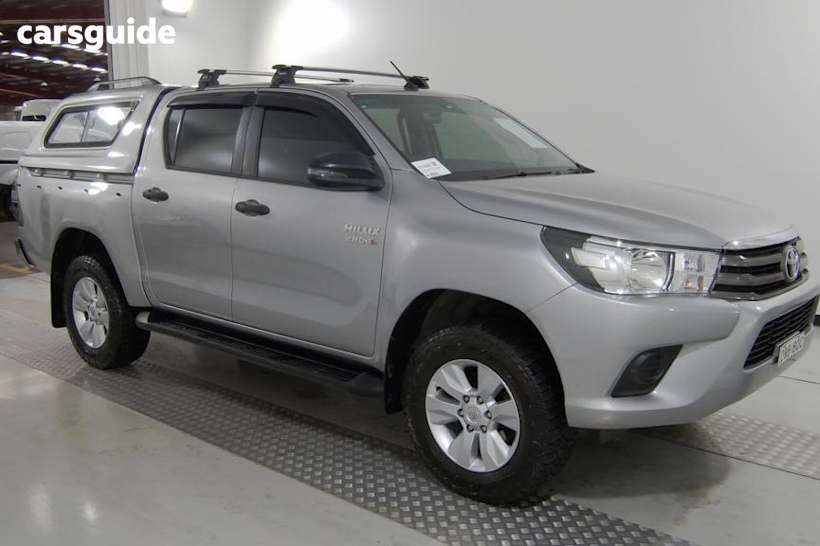 Silver 2018 Toyota Hilux Dual Cab Utility Sr (4X4)