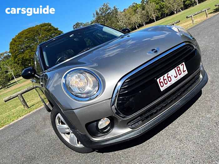 Silver 2015 Mini Clubman Wagon Cooper