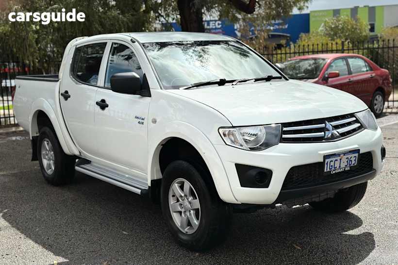 White 2013 Mitsubishi Triton Ute Tray GLX 4X4