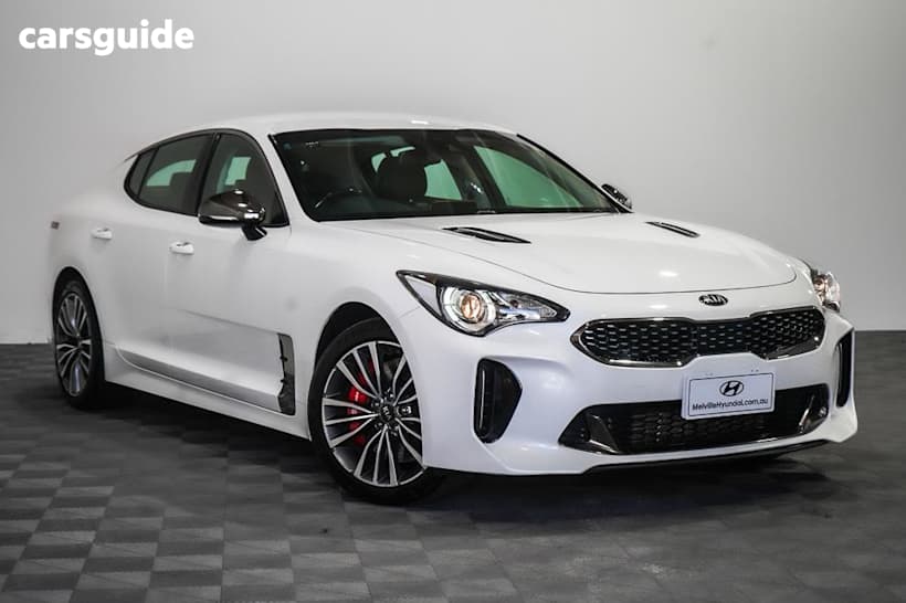 White 2019 Kia Stinger Sedan 330S (Aeb)