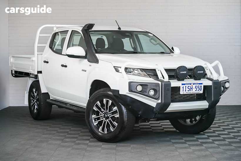 White 2022 Mitsubishi Triton Double Cab Pick Up Glx+ (4X4)