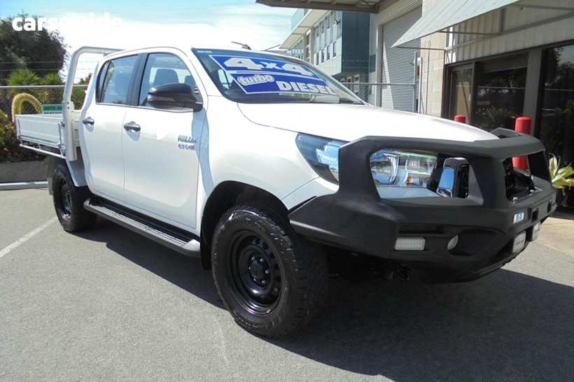 White 2019 Toyota Hilux Ute Tray SR 4X4