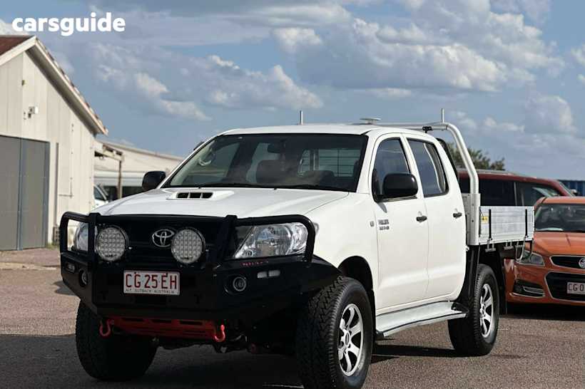 White 2010 Toyota Hilux Dual Cab Pick-up Sr (4X4)